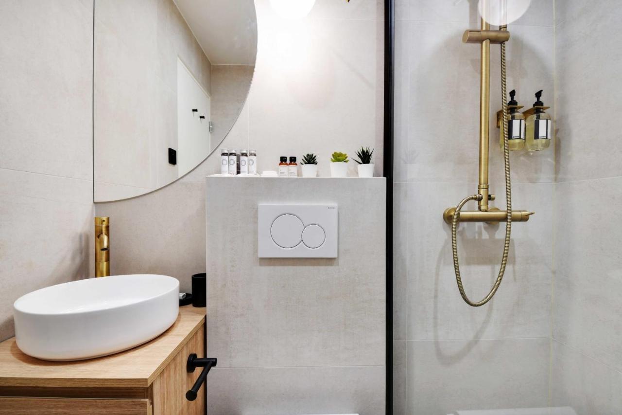 Amazing Apartment 1Br4P - Cremieux Gare De Lyon ปารีส ภายนอก รูปภาพ